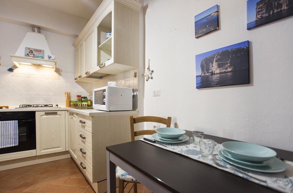 Dery Alghero Holiday Gilbert Apartment Екстериор снимка
